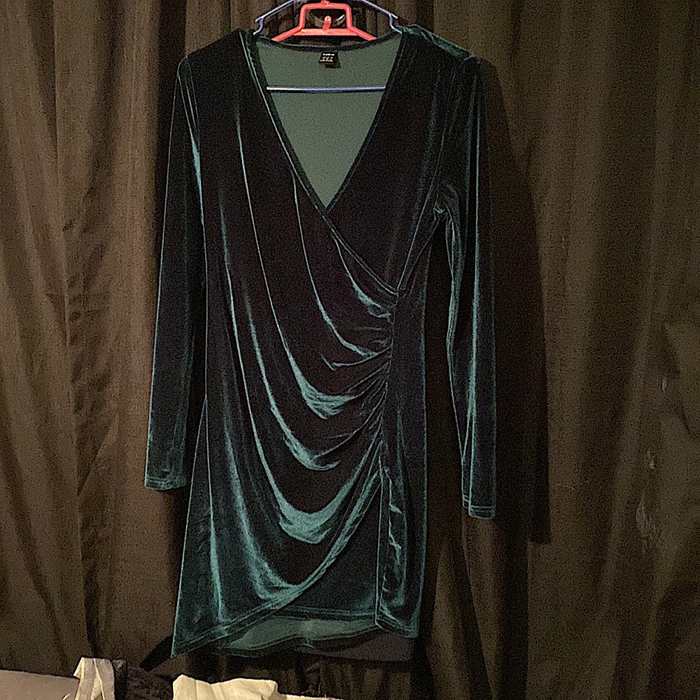 emerald green, velvet, high low dress.